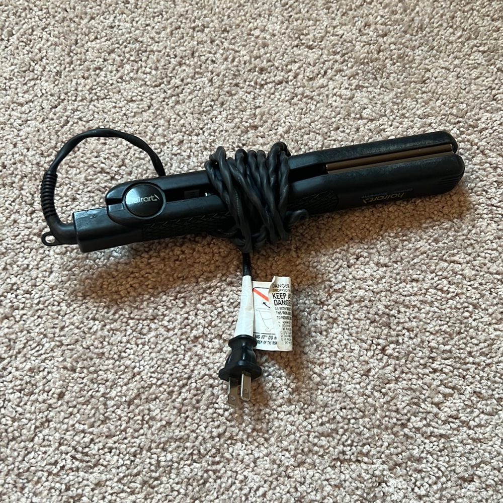 1.5in Hair Straightener by Hair Art